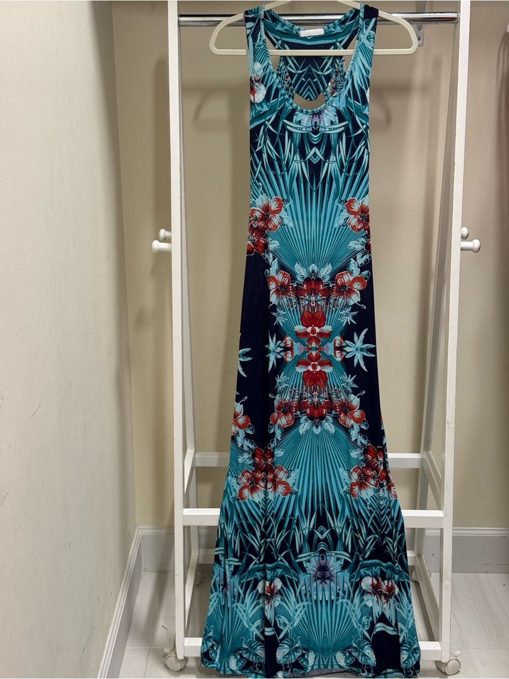 Sleeveless Teal Floral-Print Maxi Dress with Navy Base